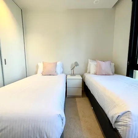 Readyset Apartments At Empire Melbourne Exterior photo